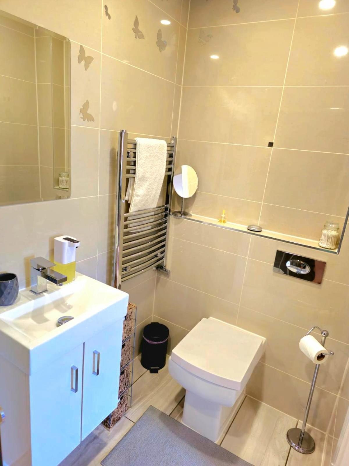 Penelope Ensuite Double Room Лондон Экстерьер фото